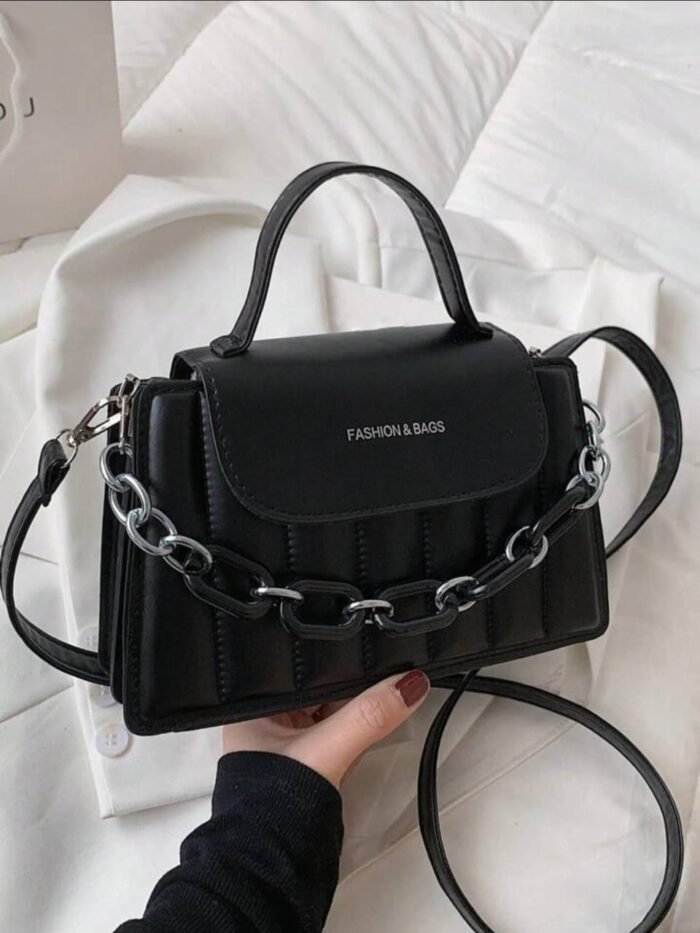 Evie – Image 1