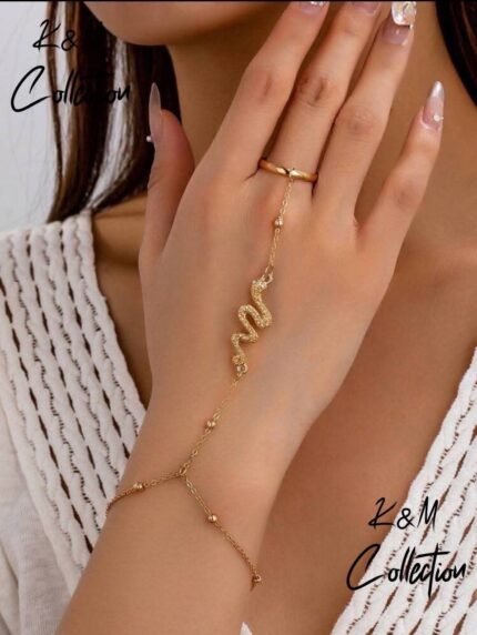 Snake hand